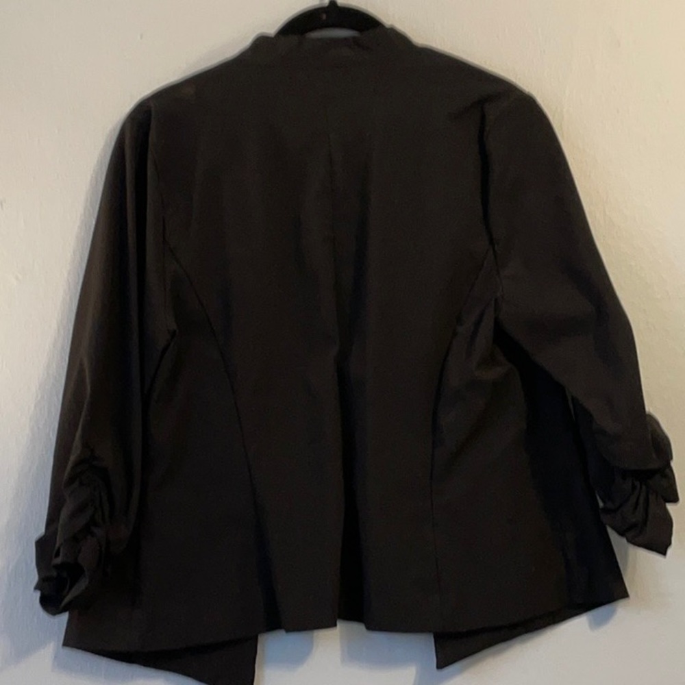 Cute bunched sleeve blazer torrid sz0